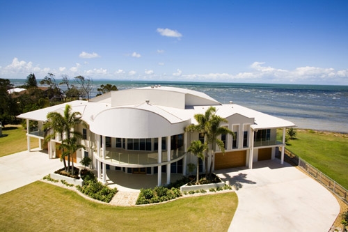 Dream home makes the most of beachfront location - Stramit Building Products Media Release