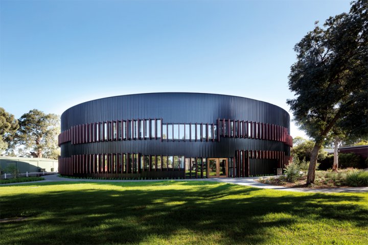 Ivanhoe Grammar School